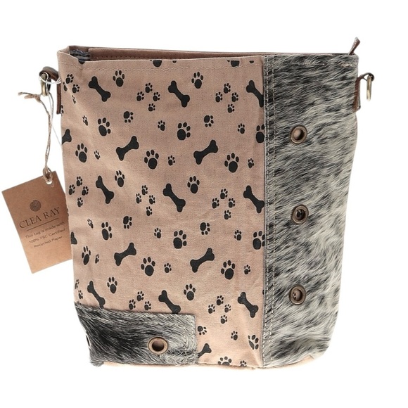 Clea Ray Recycled Canvas Dog Paw Bone Print Crossbody Bag Faux Fur Panel NWT - Picture 1 of 7